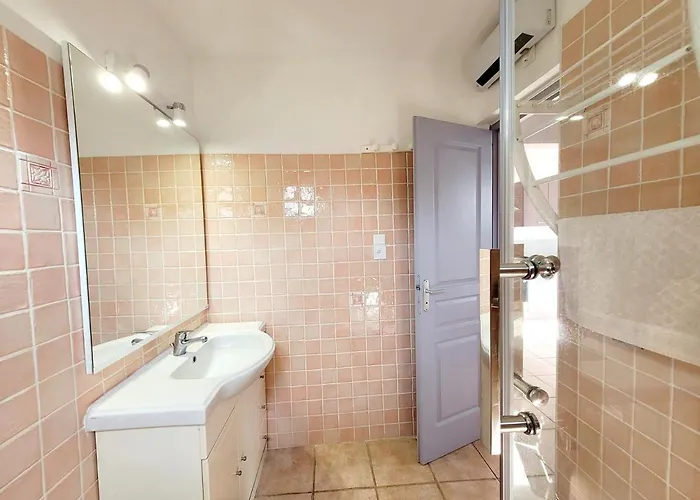 ***maison De 38m² -400m Plage- Avec Jardin*** Nyaraló Le Brusc