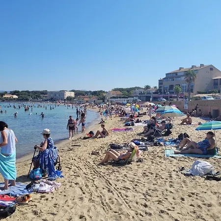 ***maison De 38m² -400m Plage- Avec Jardin*** Casa de Férias Le Brusc